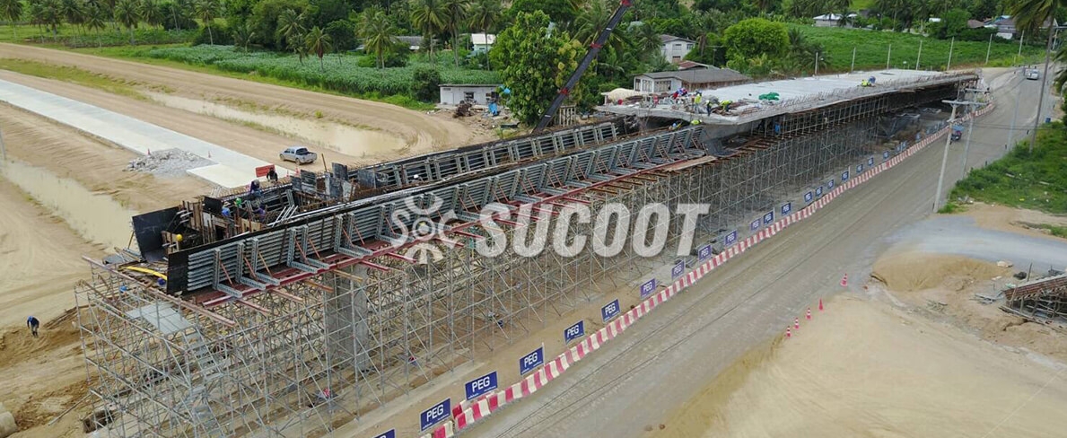 泰國芭達雅公路跨越橋上構支撐與系統模板工程